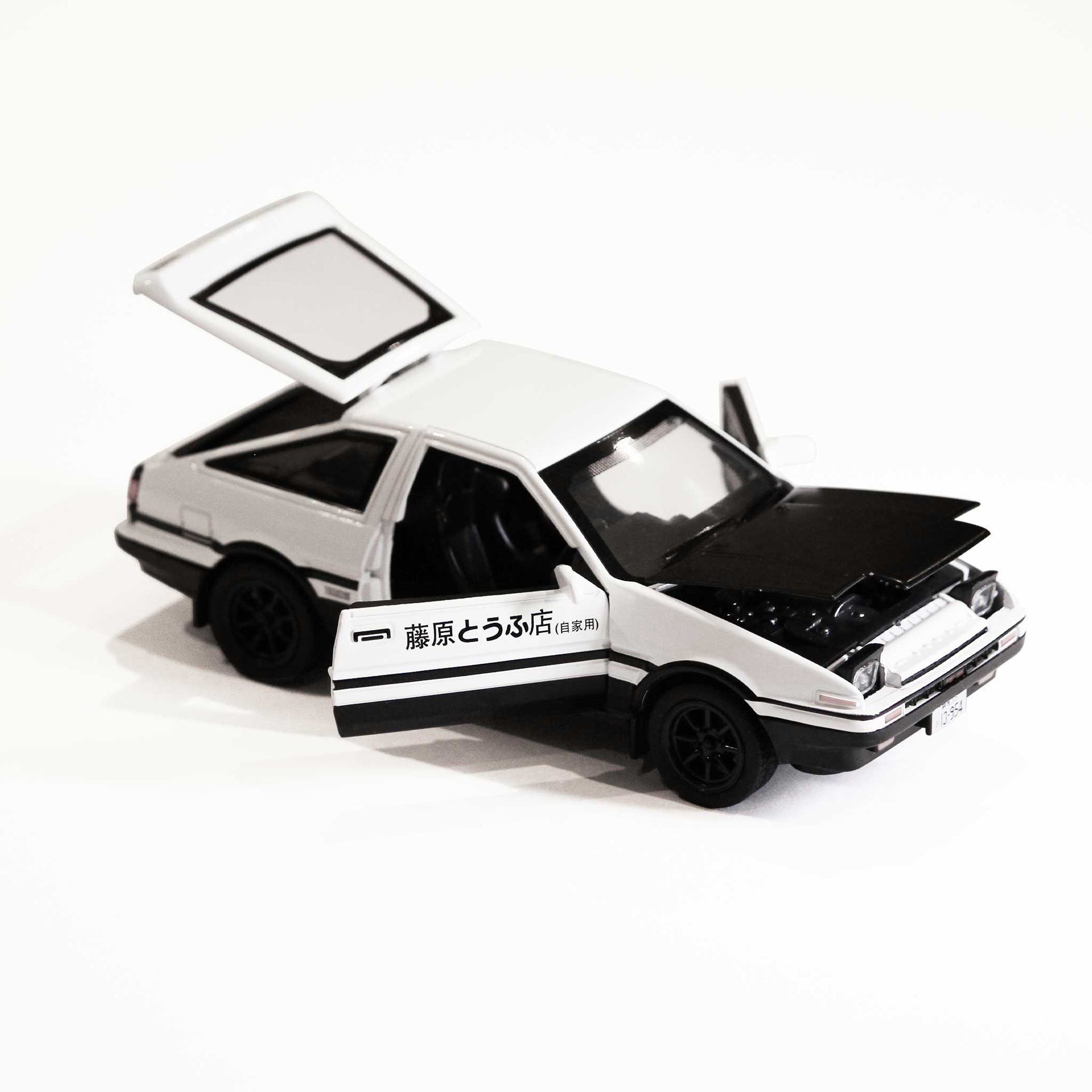 An AE86 car model with hood, side doors, trunk all opened